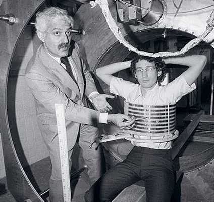 Один из первых МР-аппаратов.