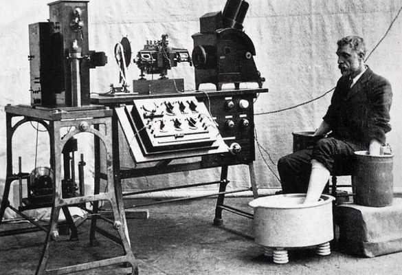 Первый серийный кардиограф