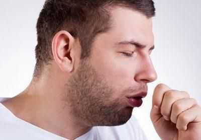 Кашель у мужчины