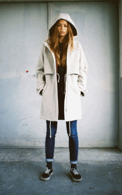 С чем носить пальто с капюшоном фото 3