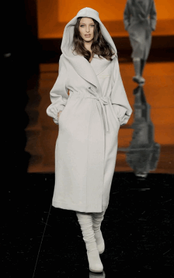 Классическое пальто с капюшоном фото 2