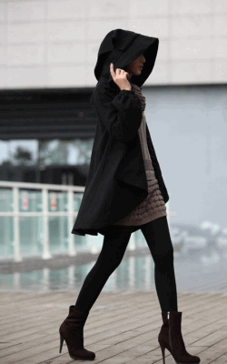 Короткое пальто с капюшоном фото 2