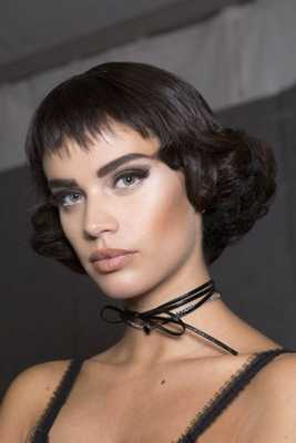 нюдовые губы