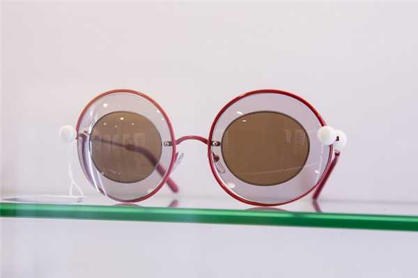 материал солнцезащитных очков как выбрать