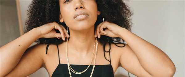 К какому платью какие украшения подходят: подбираем украшения к вырезу