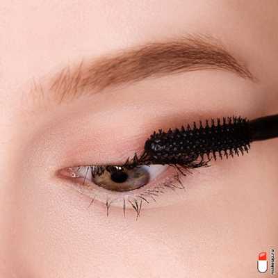 прокрашивание верхних ресниц