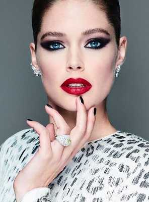 черные смоки айс и красная помада