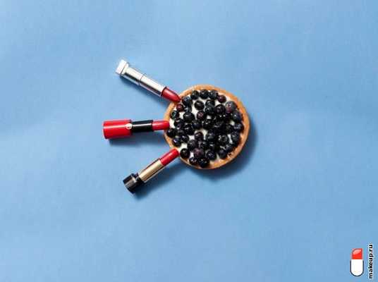 красная помада