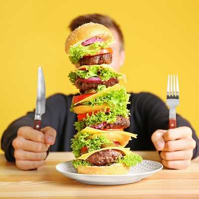 мужская привычка переедать