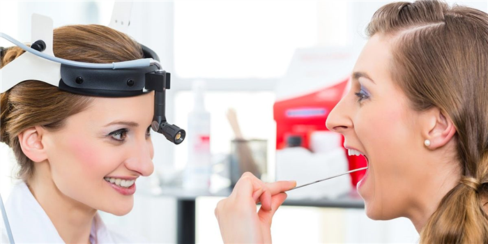 Инструментальный осмотр верхних дыхательных путей