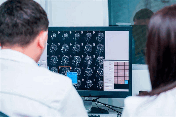 МРТ миндалин