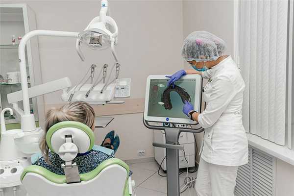 протезирование зубов в спб