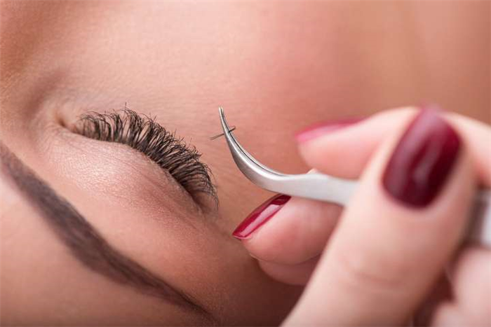 Поресничное наращивание собранными пучками