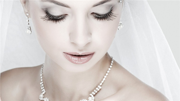 Стоит ли делать наращивание ресниц