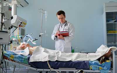 Первая помощь при алкогольной коме: последовательность действий - Веримед