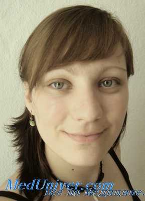 тугоухий подросток