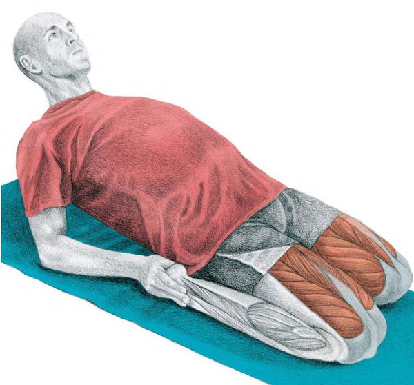 Упражнение на растяжку передней поверхности бедра