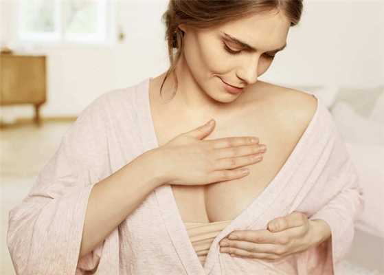 Как провести самообследование груди?