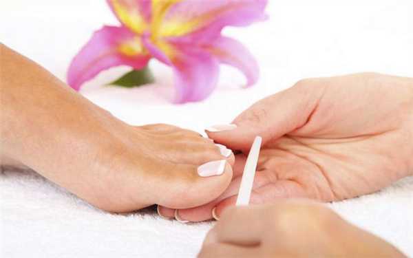 Гигиенический педикюр в салоне