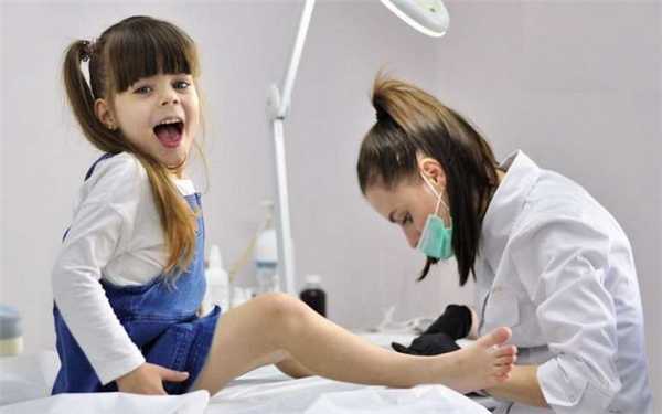 Безопасный детский педикюр