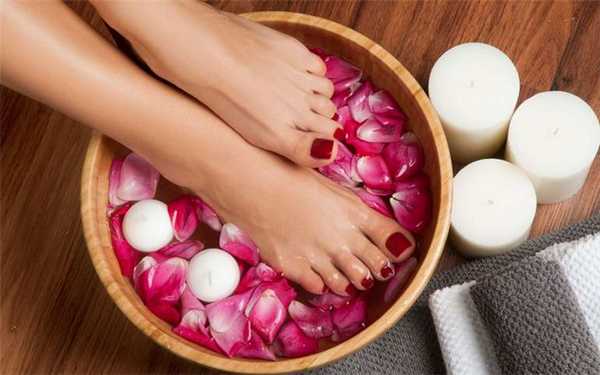 SPA-педикюр с ванночкой для ног