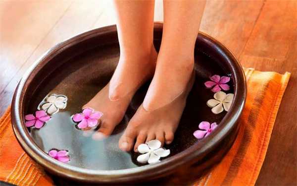 Размягчающая ванночка для педикюра