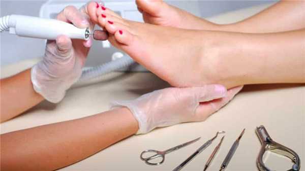 Комбинированный педикюр - аппаратный плюс классический