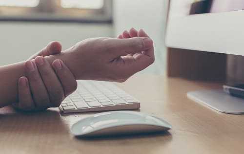 Работа с мышкой приводит к мононейропатии срединного нерва