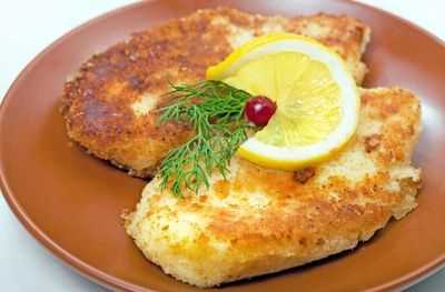 Картофельные биточки с минтаем подача