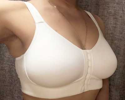 Использованы наружный силиконовый протез (экзопротез) Anita модель 1020 X и специальный бюстгальтер Anita модель 5322 X
