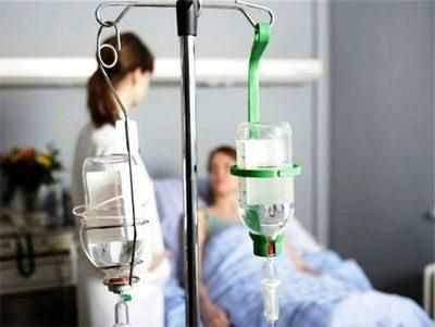 Капельница с физрастворами