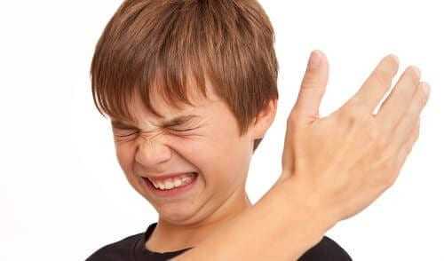 Удары по лицу могут вызвать неврит лицевого нерва