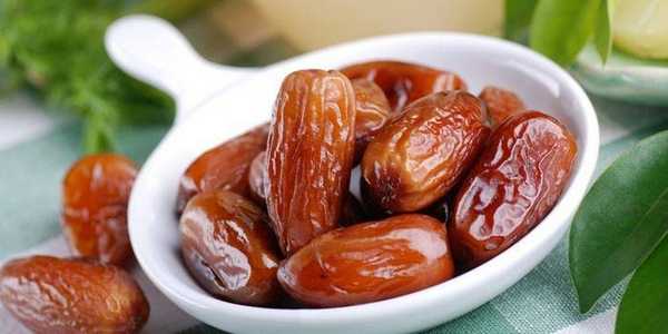 Финики сушеные