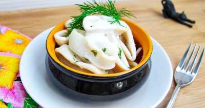 Кальмары в сметанном соусе