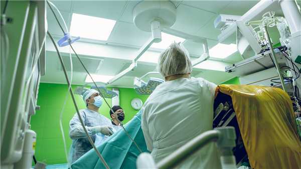 Шов ротаторов плеча