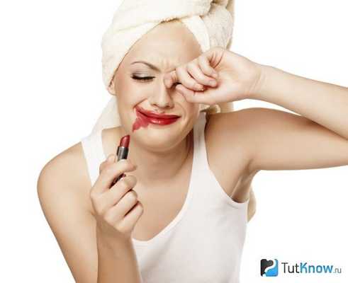 Неправильный макияж губ