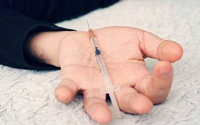 Ломка у наркозависимых - Угодие