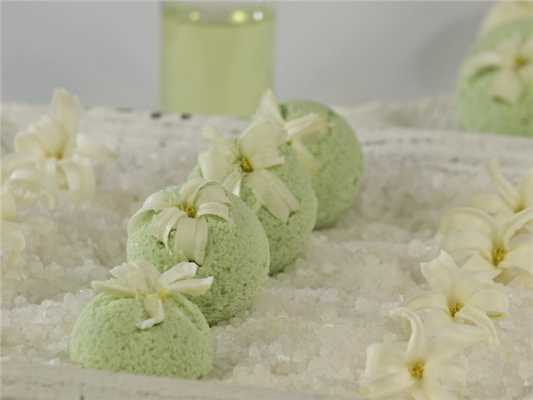 Календула и голубая глина: ванна, чтобы успокоить раздраженную кожу