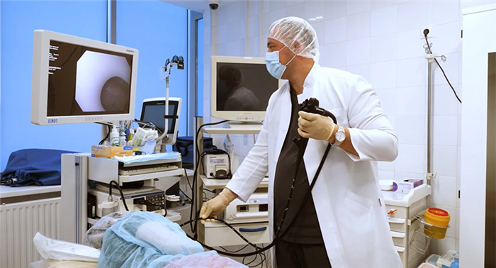 Проведение эндоскопической операции на пищеводе