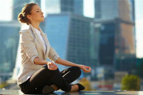 You are currently viewing Как снять нервное напряжение: 3 простых действия, предотвращающих хронический стресс