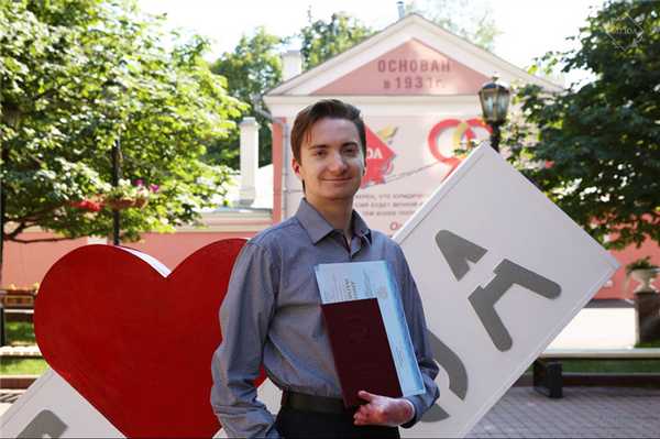 Игорь Чувствинов юрист.jpg