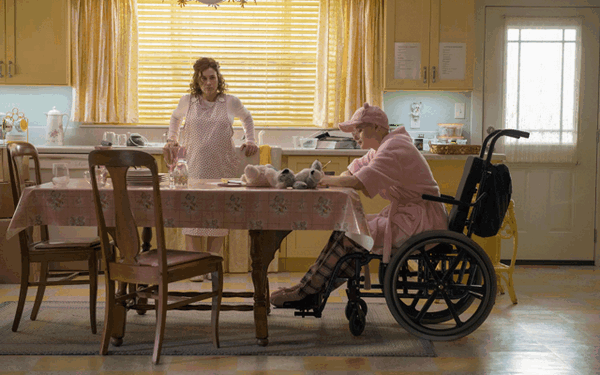 Кадр из сериала «Притворство»