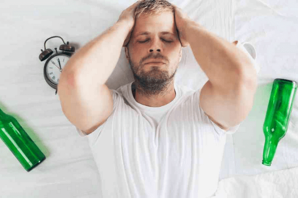 Как проявляется алкогольная ломка: симптомы, лечение