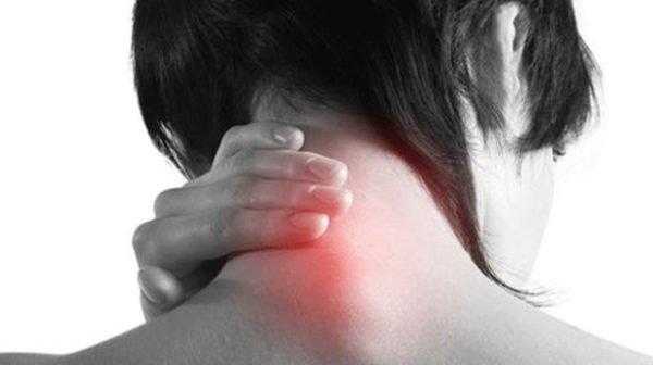 Боли при шейном спондилезе