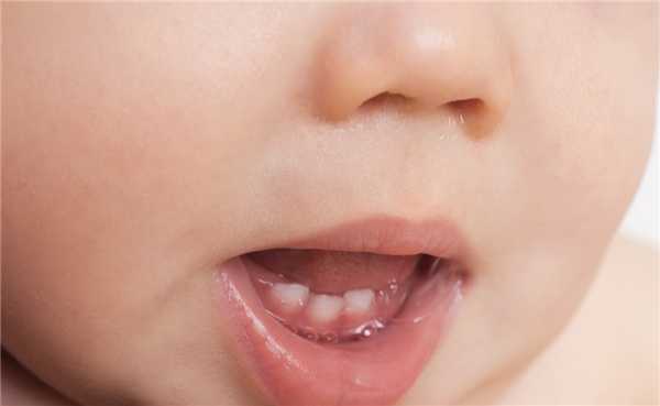 Фото прорезывания молочных зубов 