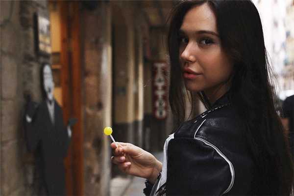 300 нескучных тем для разговора с девушкой, которые вас сблизят