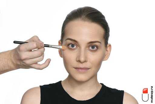 Консилер под глаза