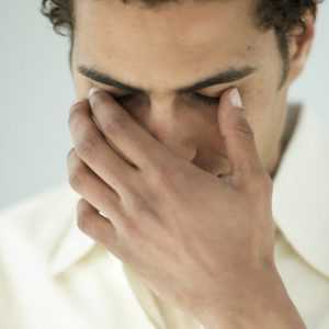 Боль в глазах