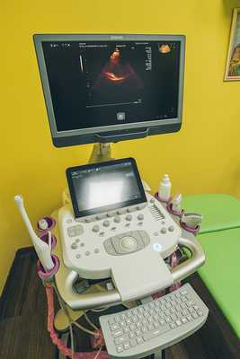 В центре Берегиня ЭХО-ГСГ проводится на аппарате экспертного класса от фирмы SIEMENS