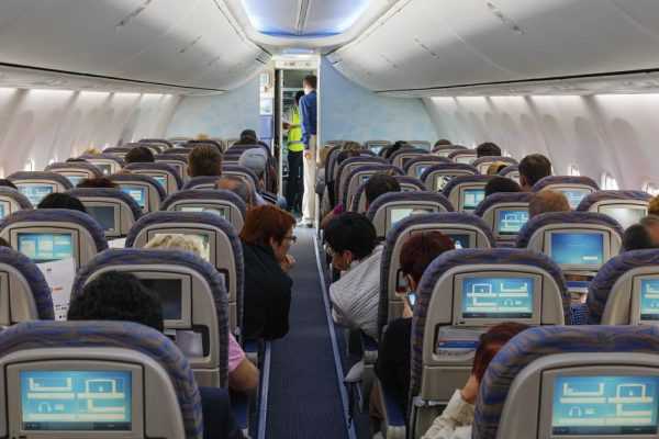 Малышка исчезла во время полета в самолете, вскоре бедная мать узнала правду